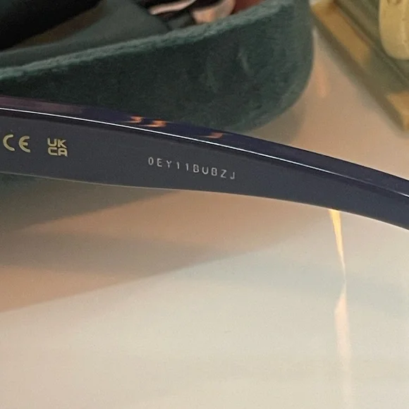 NWT authentic Gucci Womens Cat Eye Blue Fashion sunglasses .๐๐๐ - Picture 9 of 15